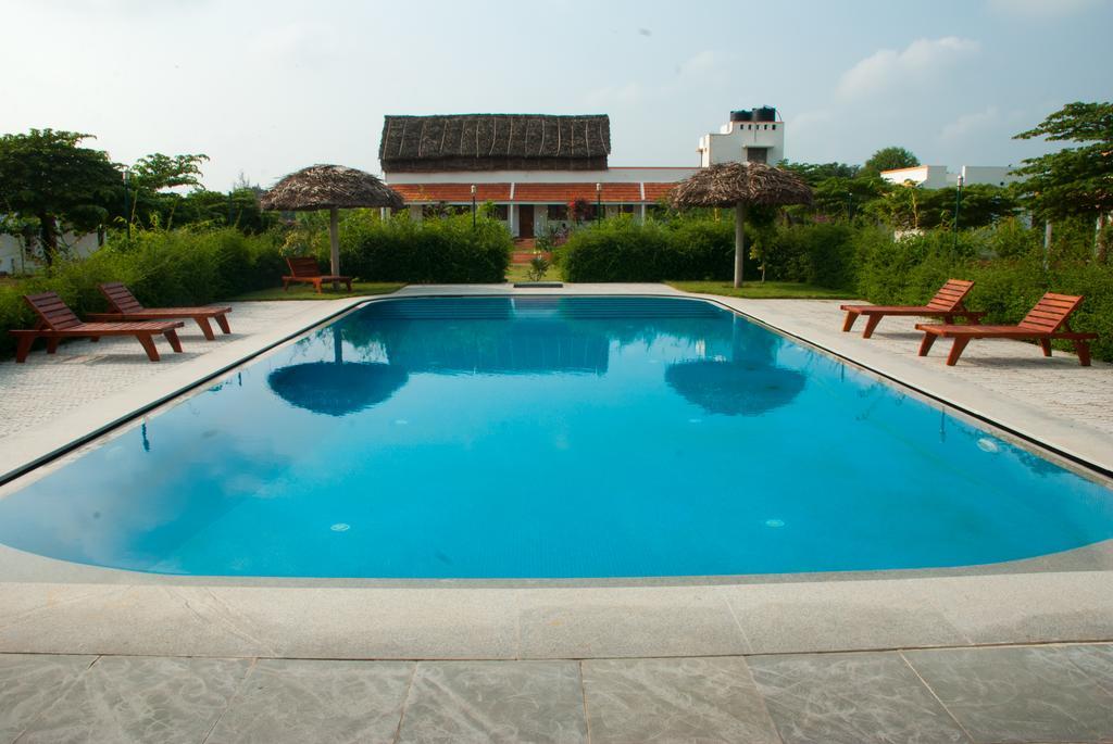 The Mountain Retreat Hotel Tiruvannamalai Bagian luar foto
