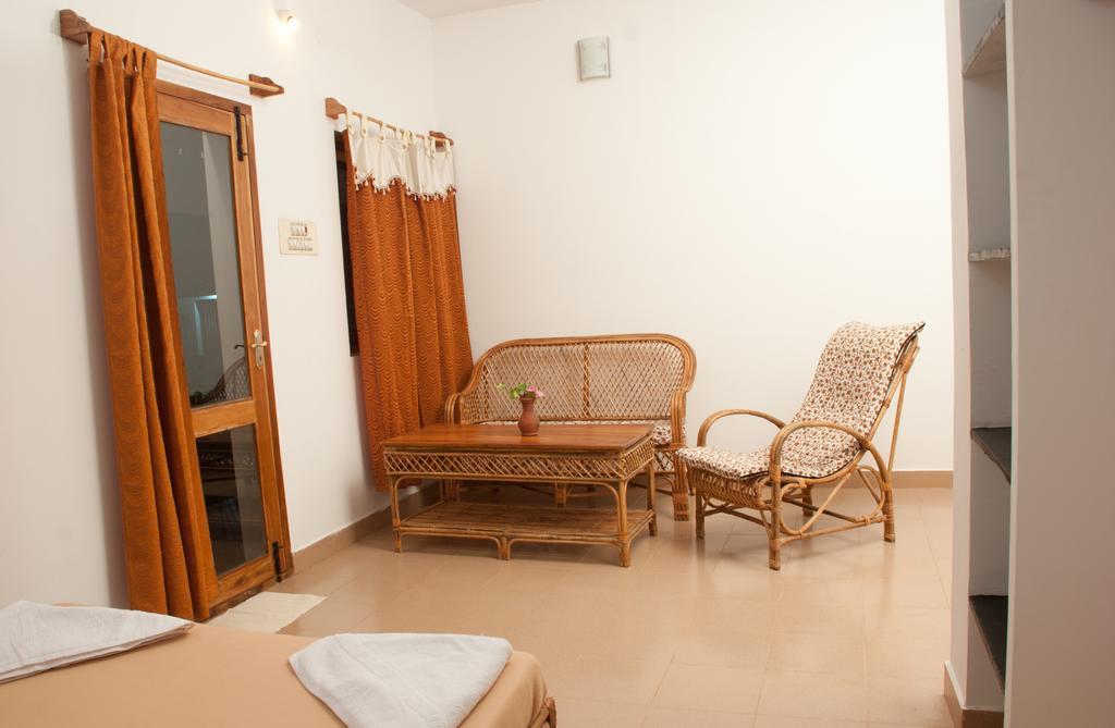 The Mountain Retreat Hotel Tiruvannamalai Bagian luar foto
