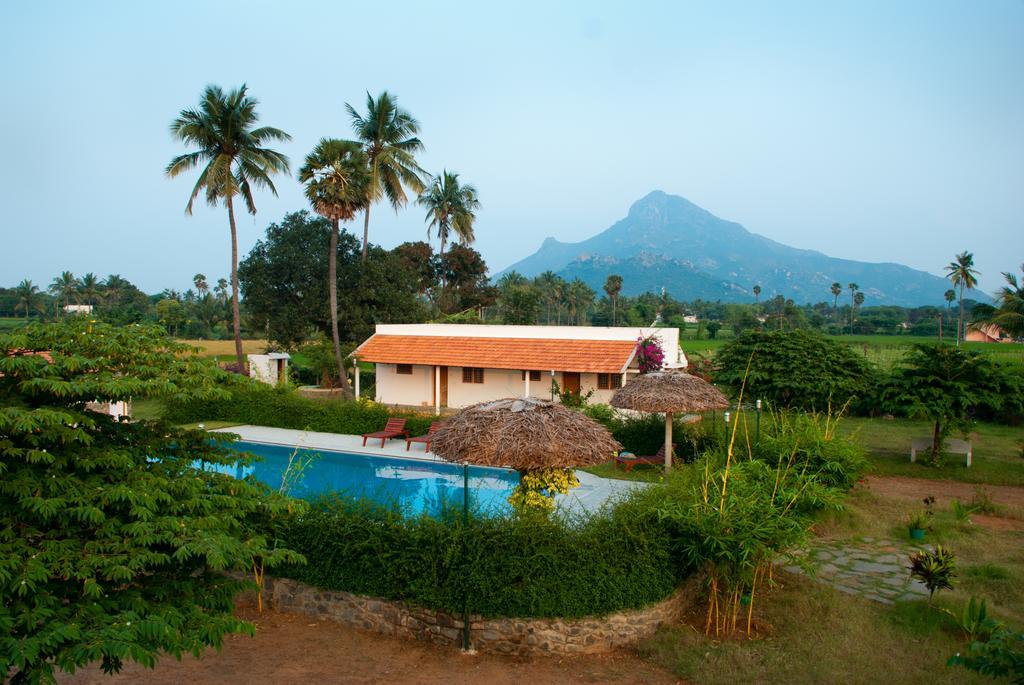 The Mountain Retreat Hotel Tiruvannamalai Bagian luar foto
