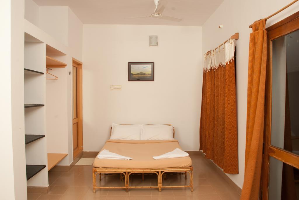 The Mountain Retreat Hotel Tiruvannamalai Bagian luar foto