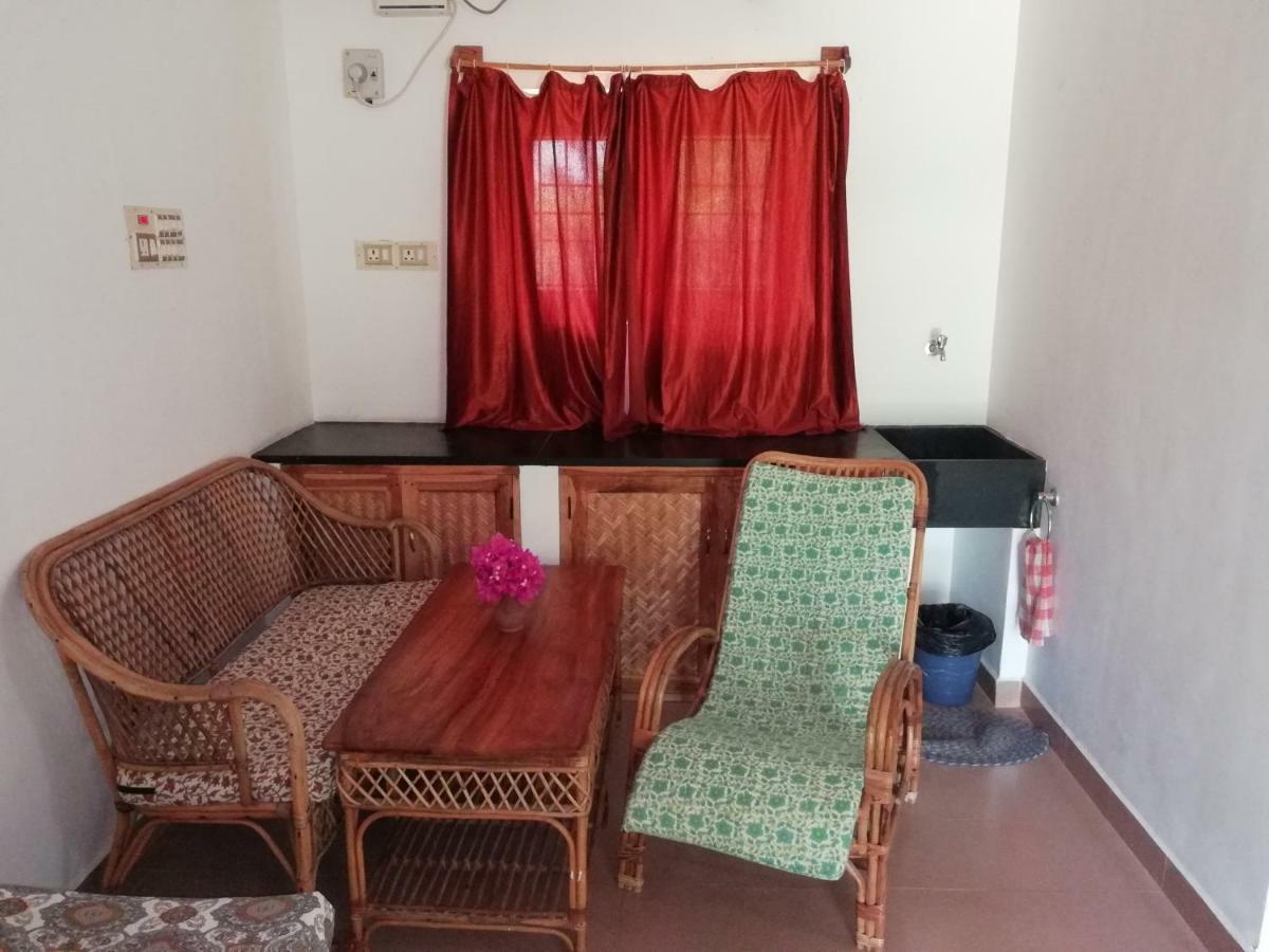 The Mountain Retreat Hotel Tiruvannamalai Bagian luar foto