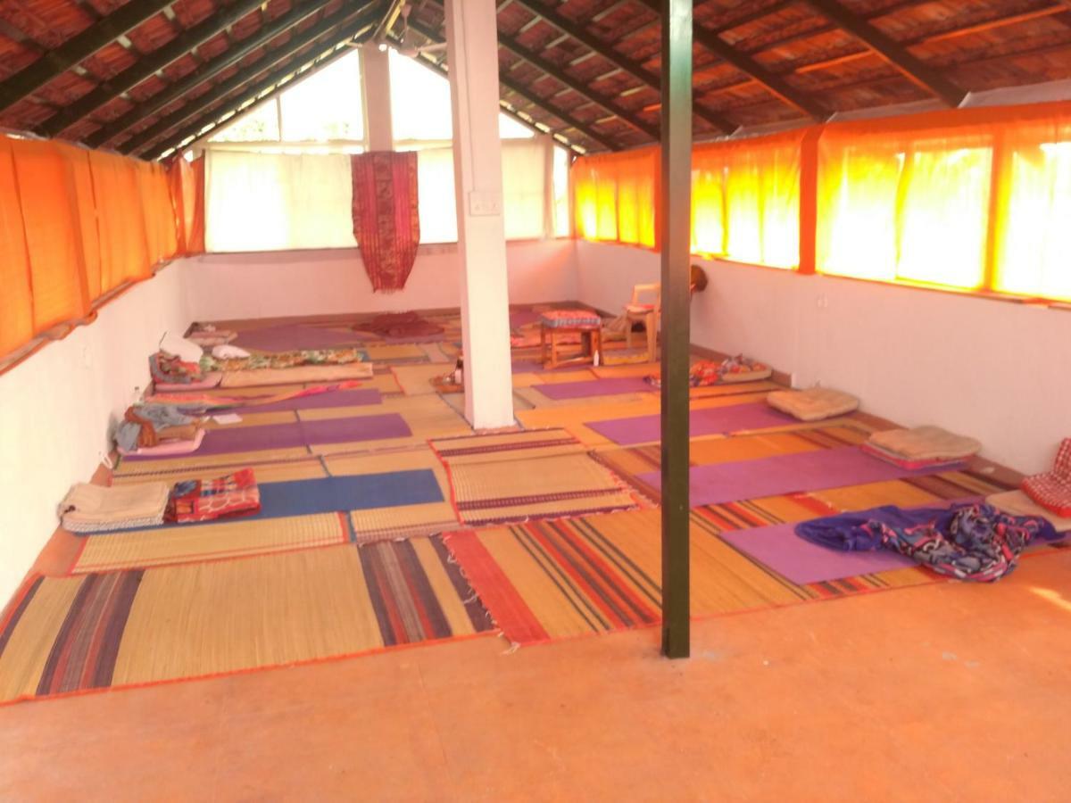 The Mountain Retreat Hotel Tiruvannamalai Bagian luar foto