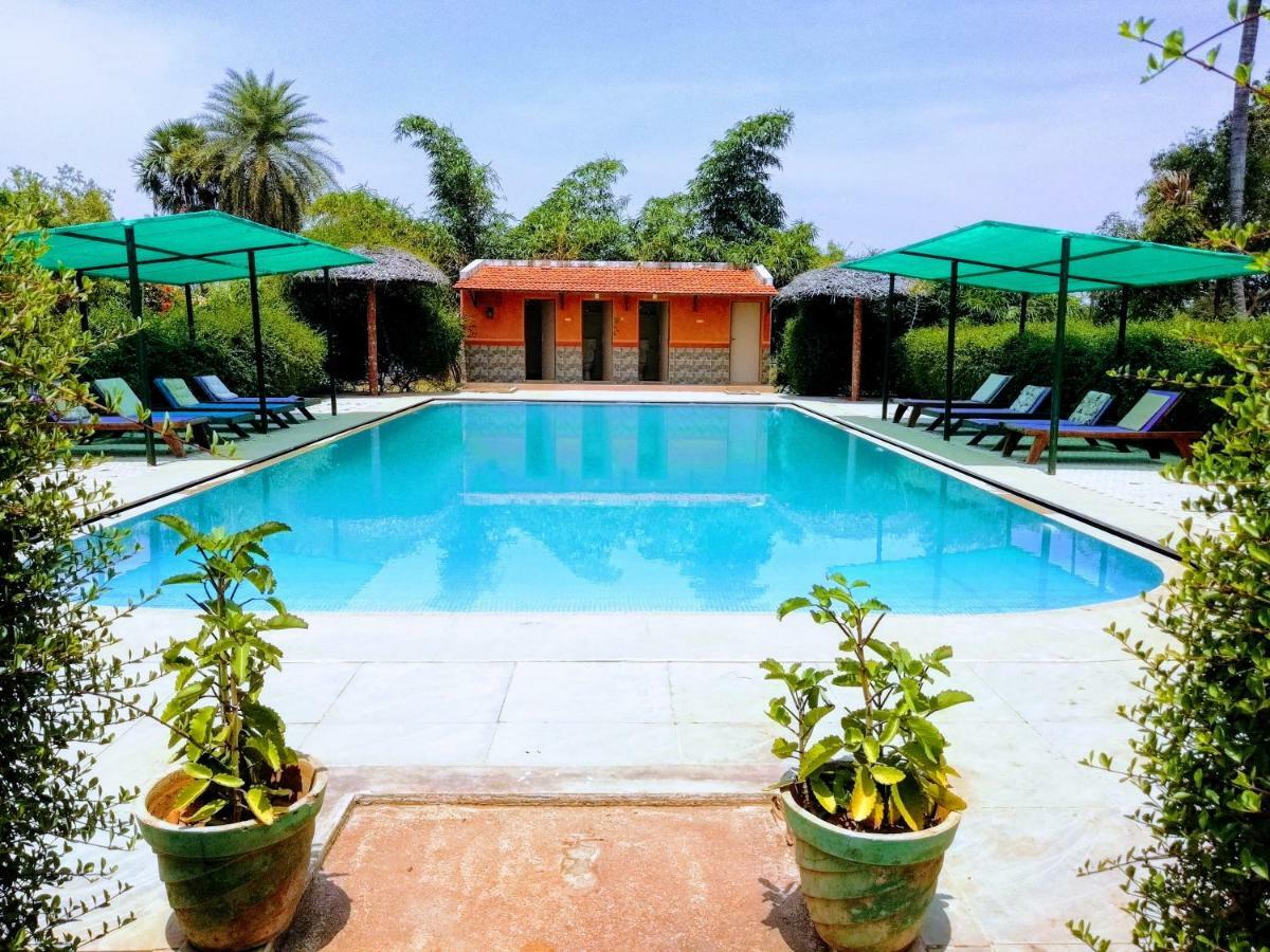 The Mountain Retreat Hotel Tiruvannamalai Bagian luar foto
